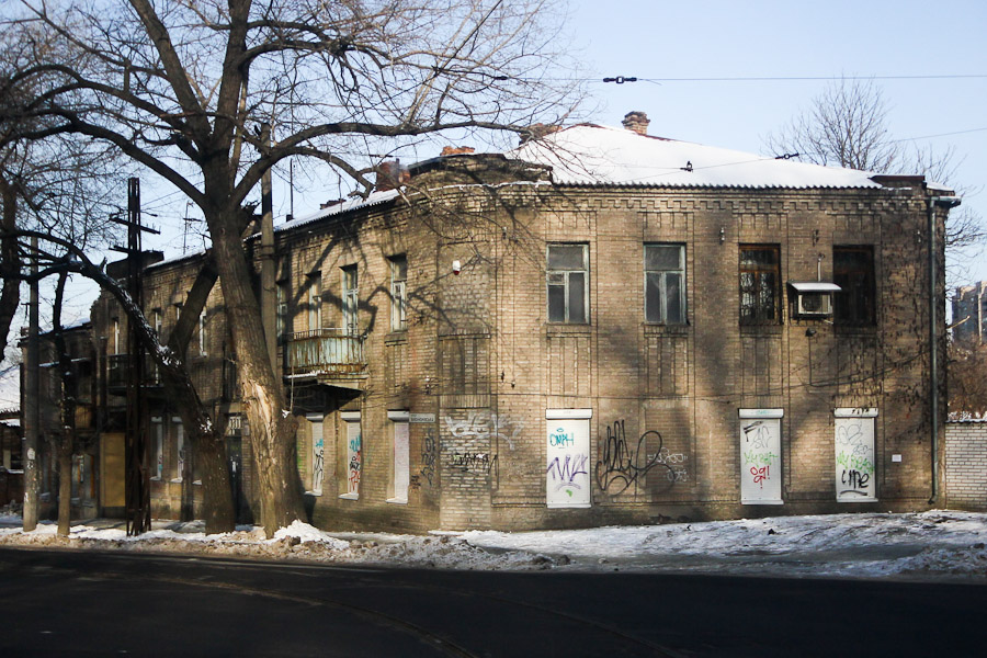 Старинный дом. ул. Исполкомовская (4)