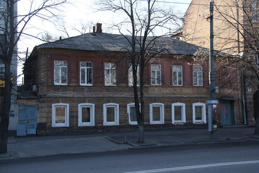 Старинный дом в Днепропетровске (Екатринославе) на улице Серова (3)