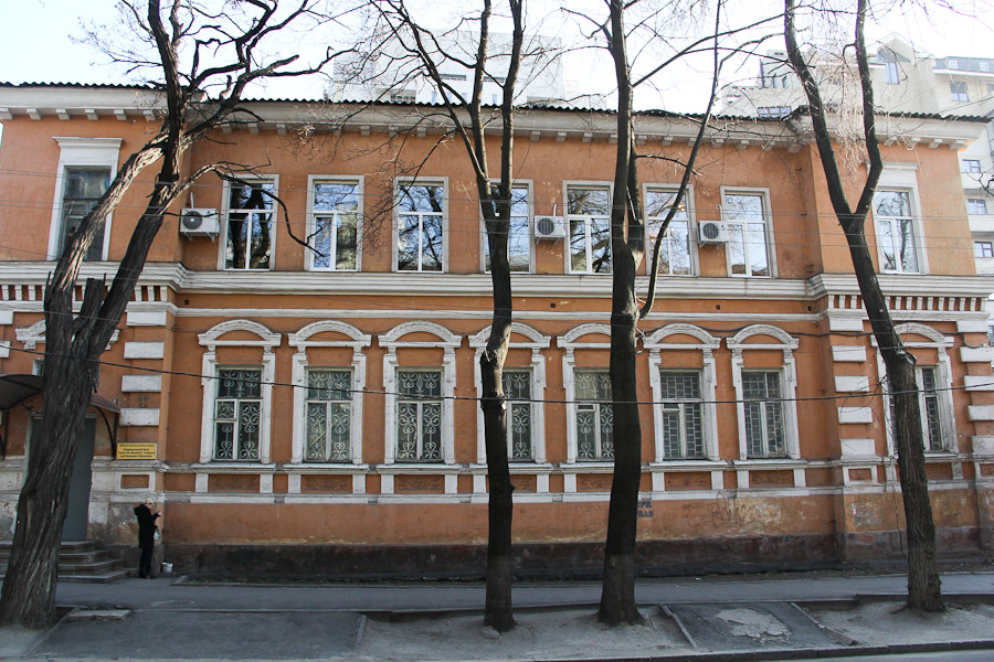 Старинный дом в Днепропетровске (Екатринославе) на улице Комсомольской (3)